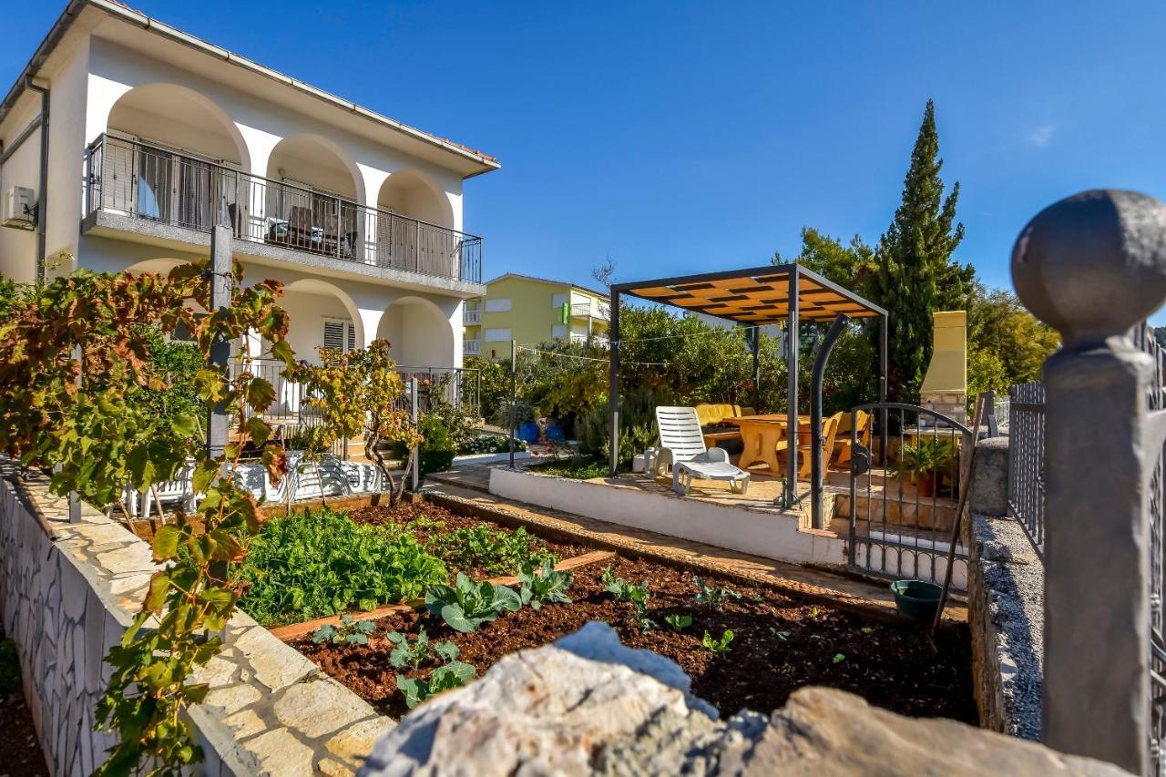 Apartments Milan Rogoznica  Ngoại thất bức ảnh