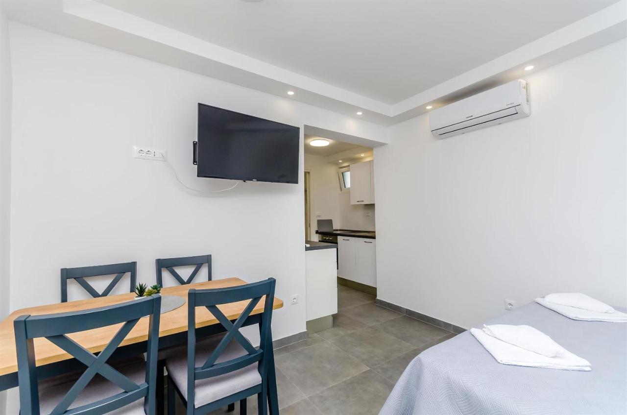 Apartments Milan Rogoznica  Ngoại thất bức ảnh