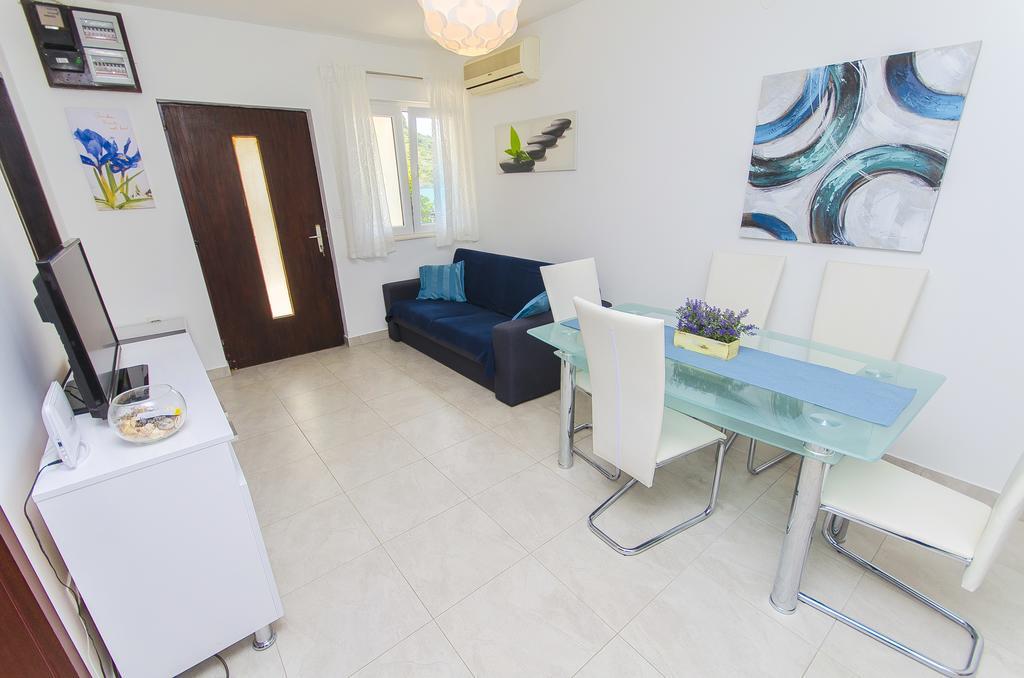 Apartments Milan Rogoznica  Ngoại thất bức ảnh