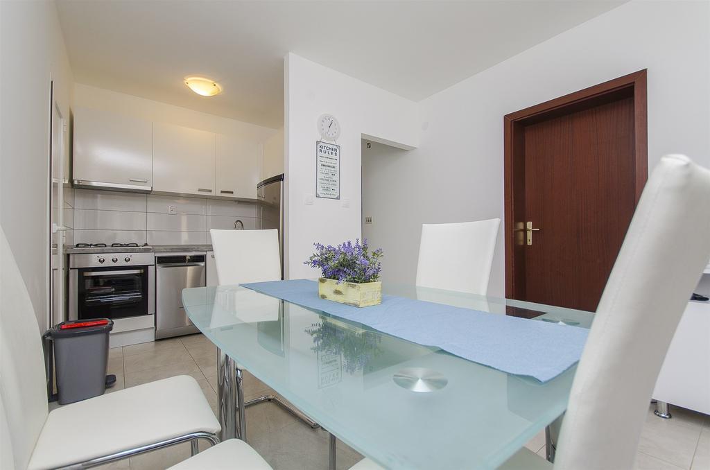 Apartments Milan Rogoznica  Ngoại thất bức ảnh